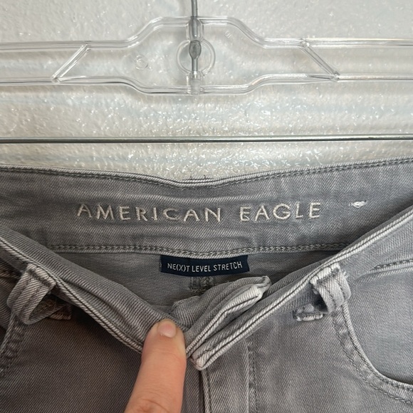 AMERICAN EAGLE Women's Gray Hi-RIse Shortie Shorts Size 8 - Picture 2 of 7
